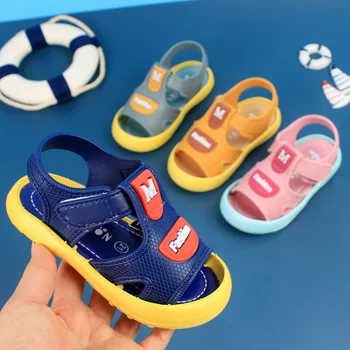 Детские сандалии Baotou для мальчиков, защита от столкновений, Весенне-летняя водонепроницаемая пляжная обувь на мягкой подошве для маленьких девочек
