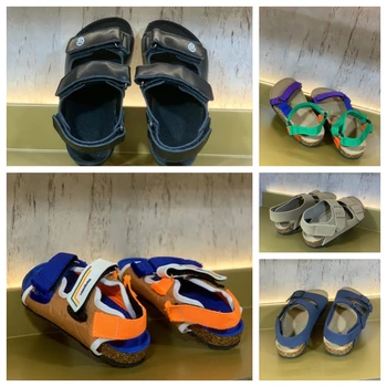 Сандалии для мальчиков и девочек, детская обувь, Летняя новинка 2023 года, модная повседневная обувь на липучке для родителей и детей, пляжная обувь